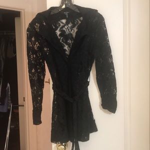 Brand new - never worn Lace top -with a belt
